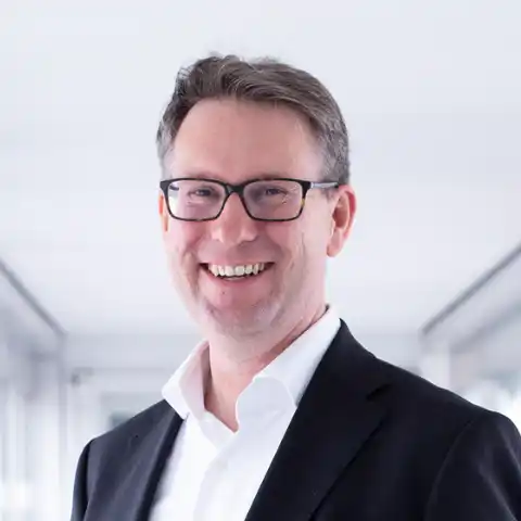 Dr. Daniel Boese